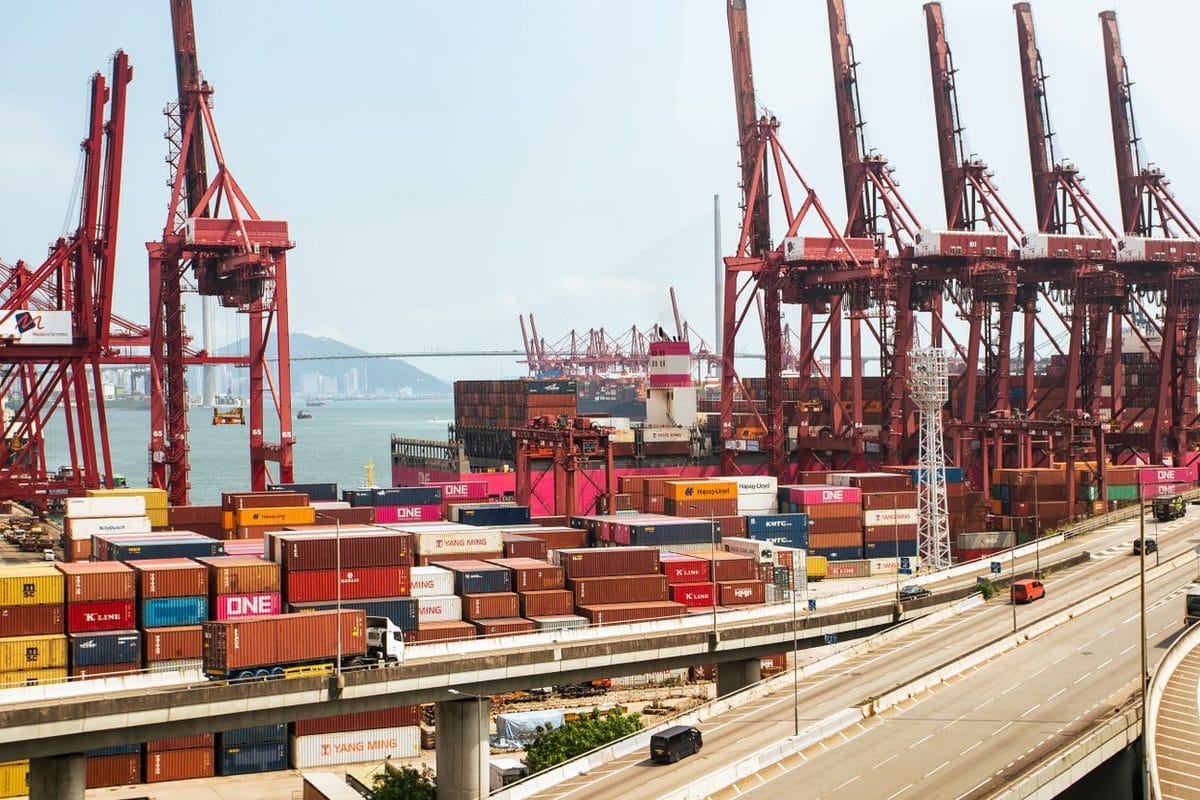 World Bank Lifts East Asia Growth Forecast to 4.5% on AI Hardware Exports, Warns of Spending Reversal