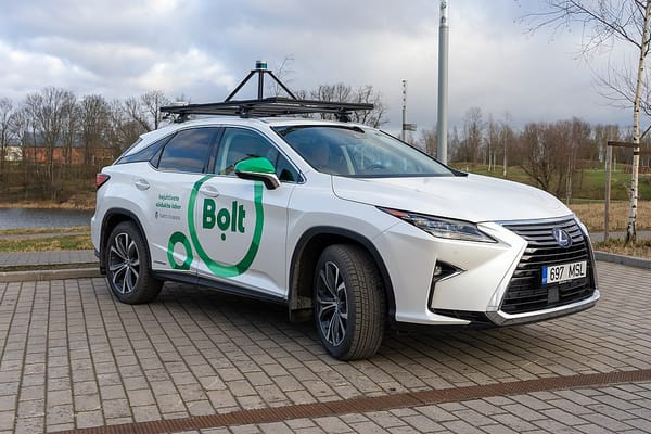 China's Autonomous Taxi Fleet Reaches 10,000 Vehicles Across 25 Cities