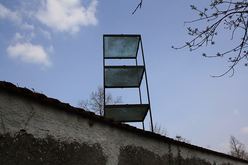 China Completes World's Largest Floating Solar Farm at 2.1 GW