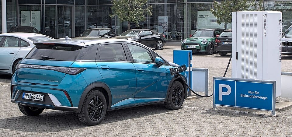 BYD Overtakes Tesla in Global EV Revenue for First Time